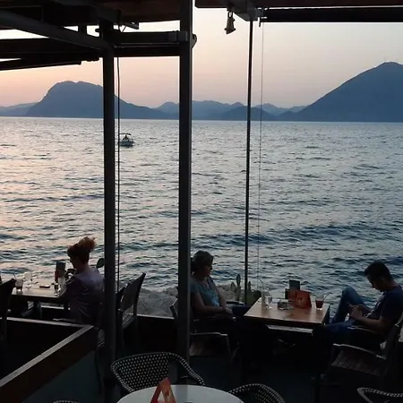 Chryssa - χρυσα