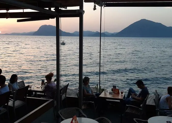 Chryssa - χρυσα