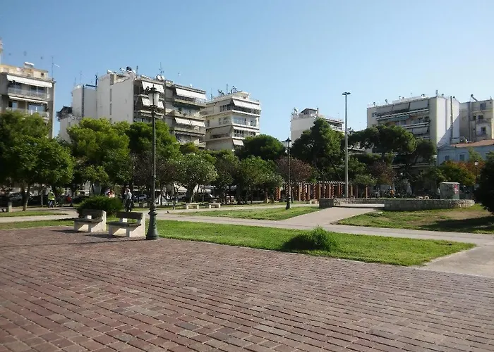 Chryssa - χρυσα