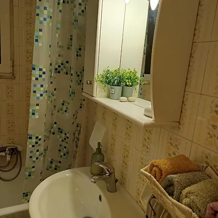 Chryssa - χρυσα