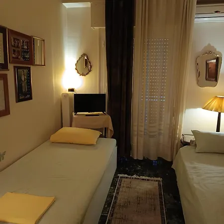 Chryssa - χρυσα *