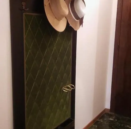 Chryssa - χρυσα